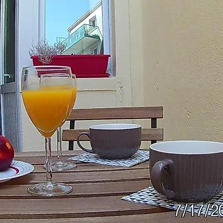 Joli Petit Pres Du Phare